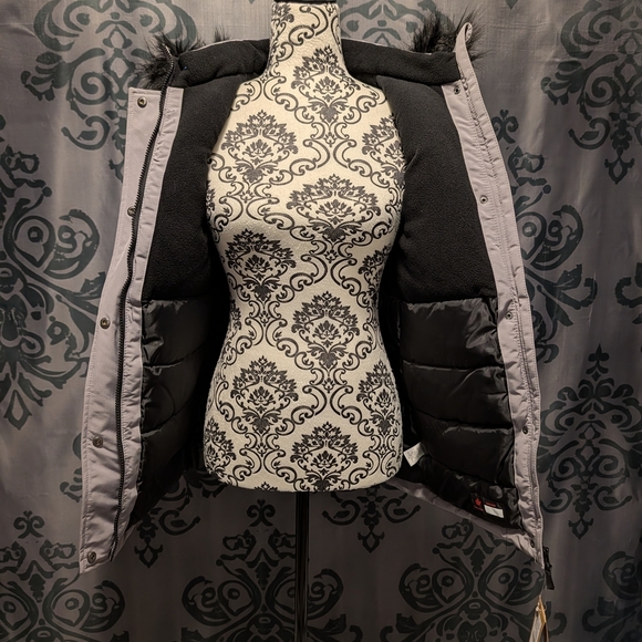 Canadiana Girls Gray Hooded Parka with Fur Good- 10-12 (Large) - Picture 3 of 5